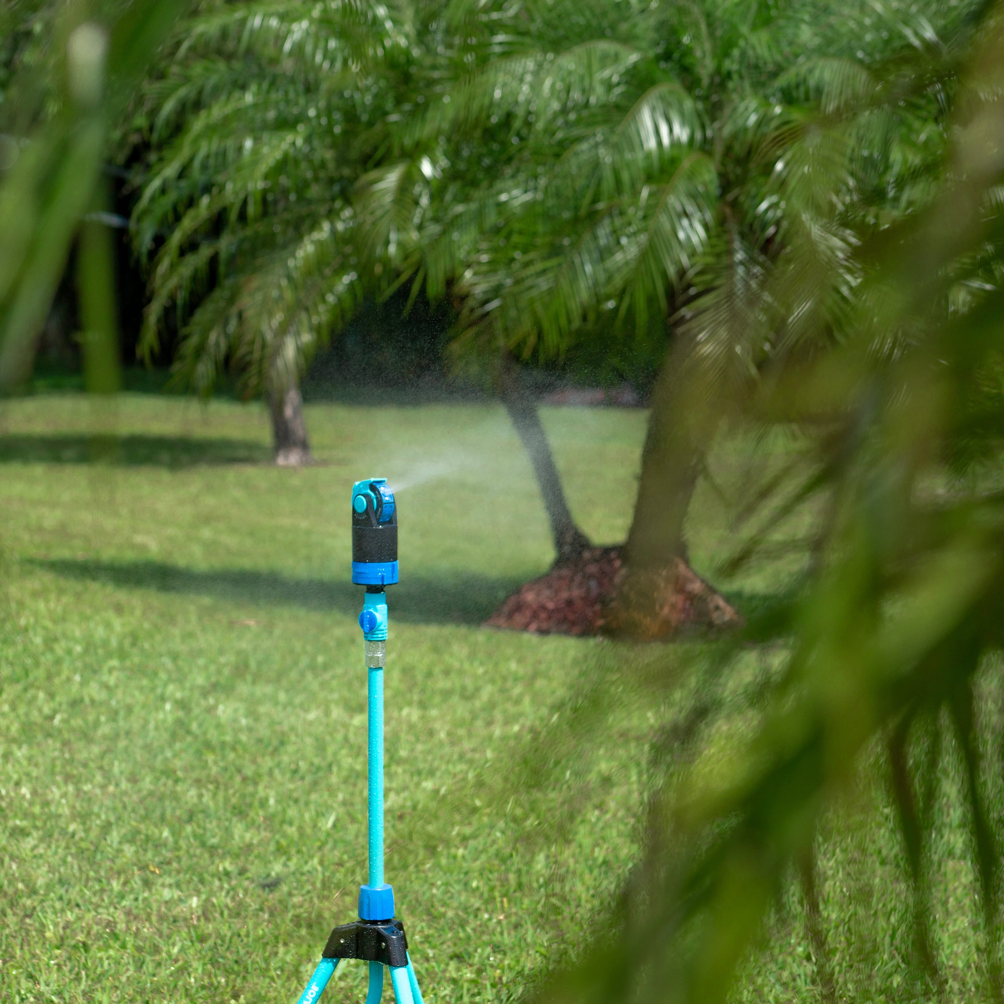 Aqua Joe AJ-6PSTB-MAX HD 360° Telescoping Sprinkler & Mister W/ Metal Tripod Base | 6 Patterns | 4,100 Sq. Ft. Coverage