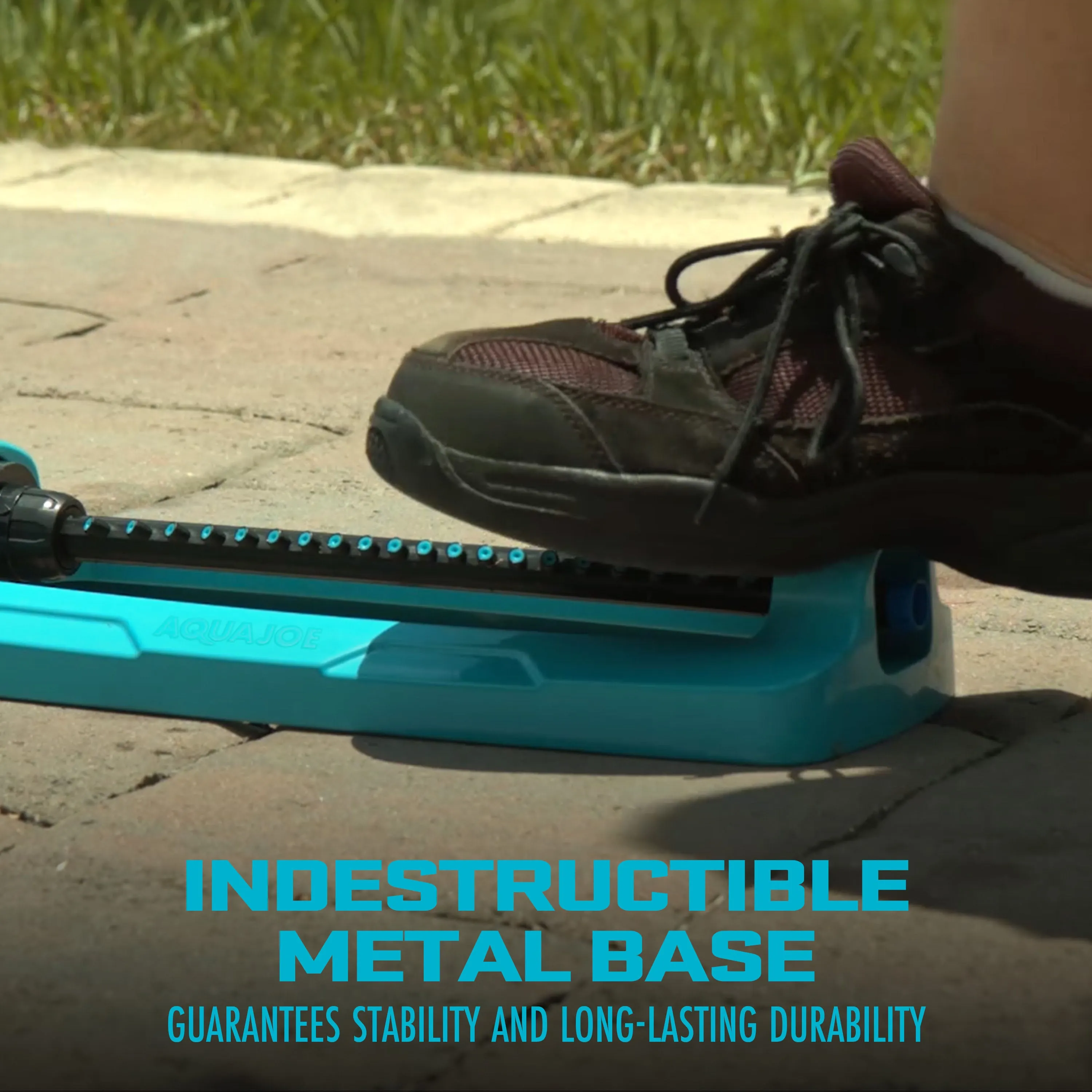 Aqua Joe SJI-OMS20 Indestructible Jumbo Metal Base Oscillating Sprinkler | 4,400 Sq. Ft. Max Coverage