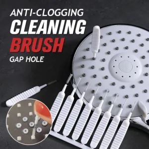 Gap hole anti-clogging cleaning brush
