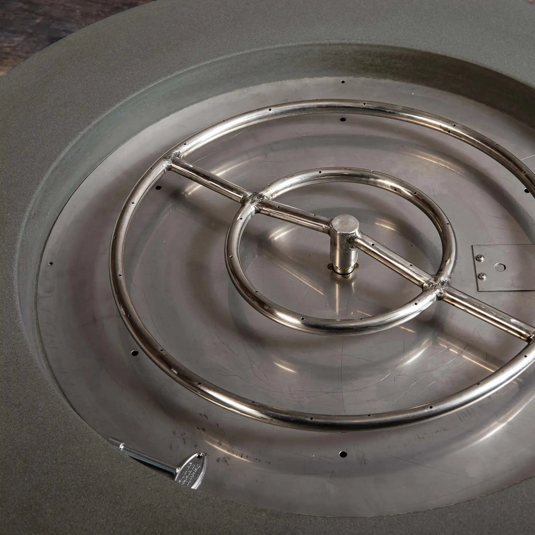 Gravity 36" W Brown Round Concrete PowerGlow Electronic Ignition Natural Gas Fire Pit - SD-FP-GRAV-3616-BRN-POWERGLOW-NG by Starfire Designs
