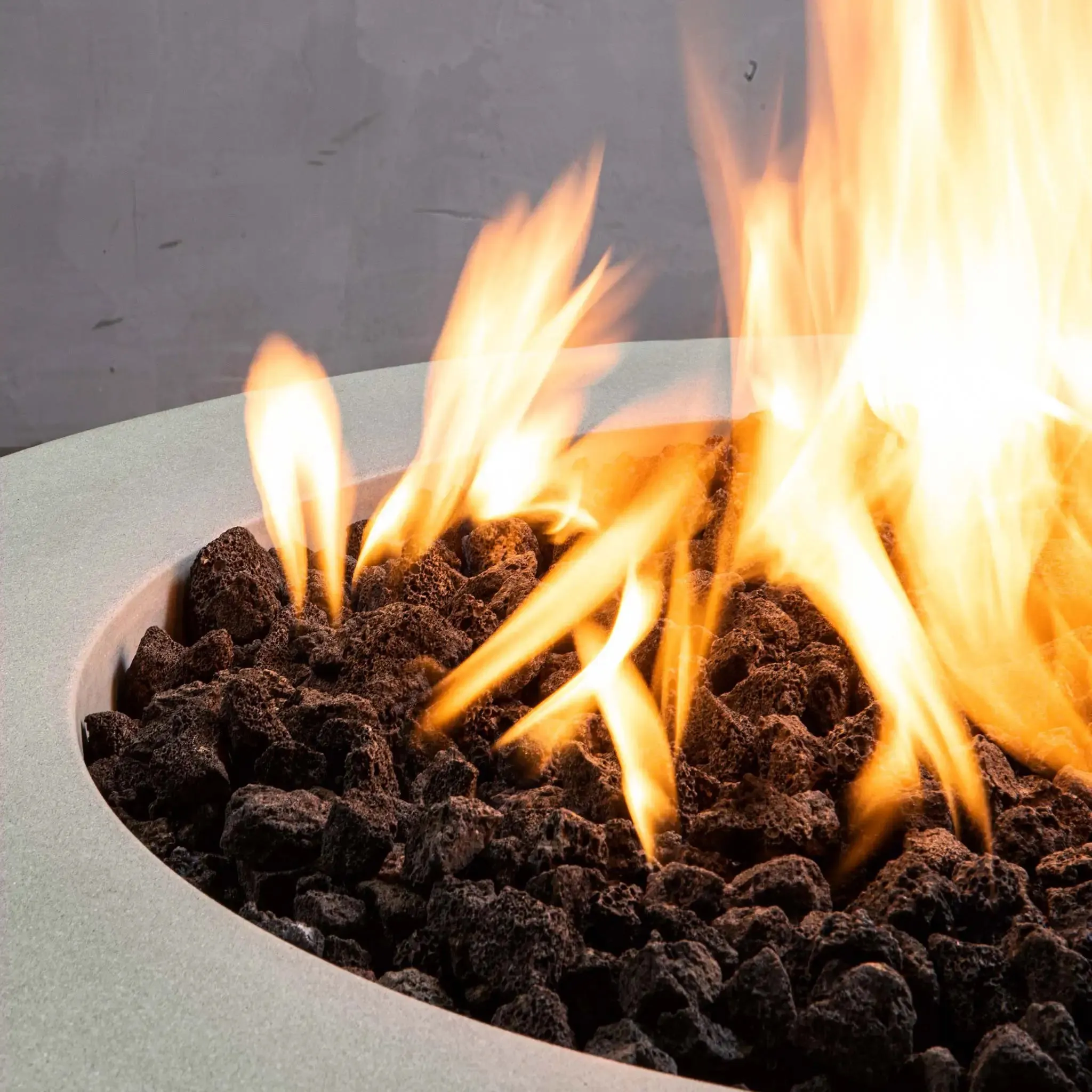 Gravity 36" W Natural Gray Round Concrete CSA Electronic Ignition High/Low Propane Gas Fire Pit - SD-FP-GRAV-3616-NATG-ELECCSAHL-LP by Starfire Designs