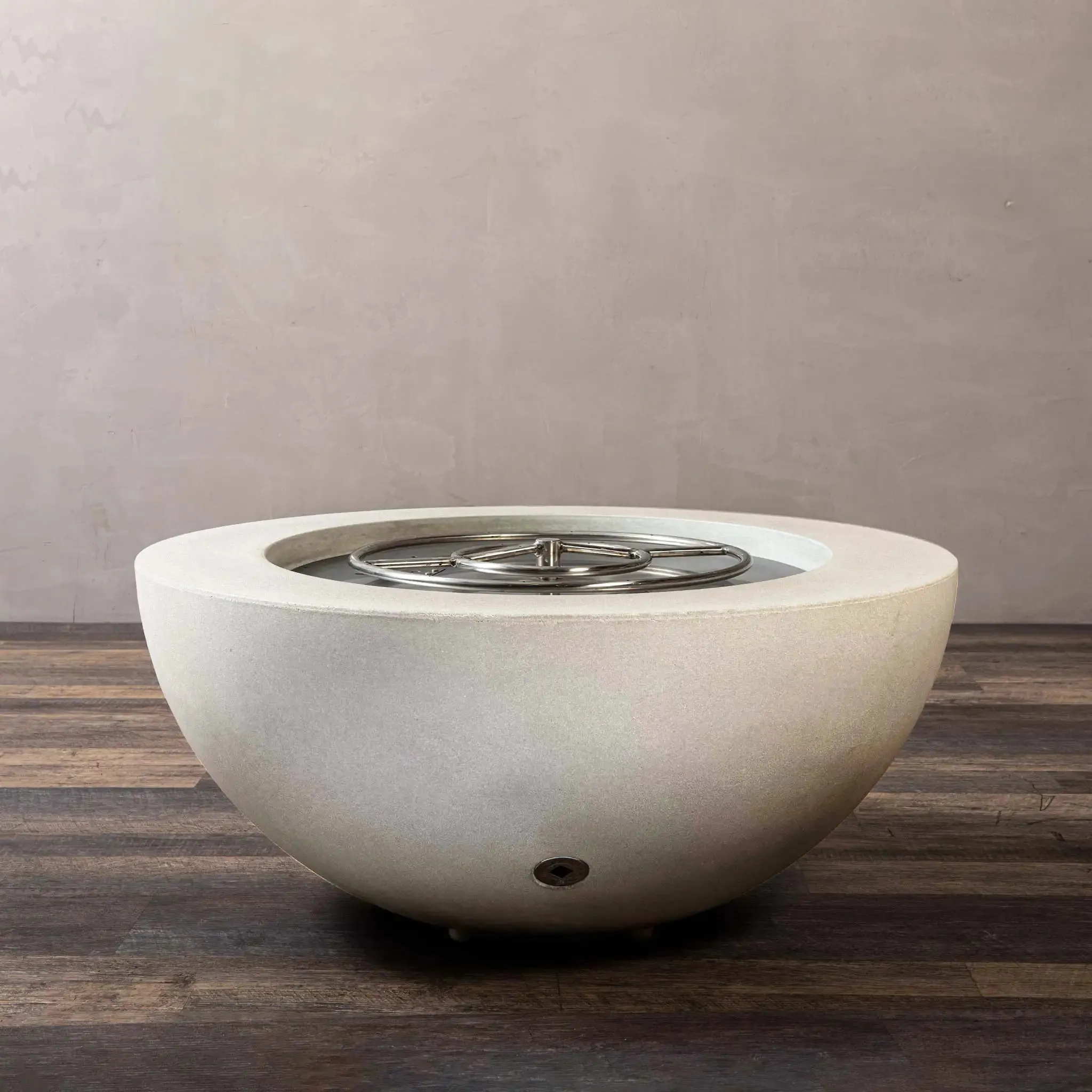Gravity 36" W White Round Concrete Match Lit Natural Gas Fire Pit - SD-FP-GRAV-3616-WHT-ML by Starfire Designs