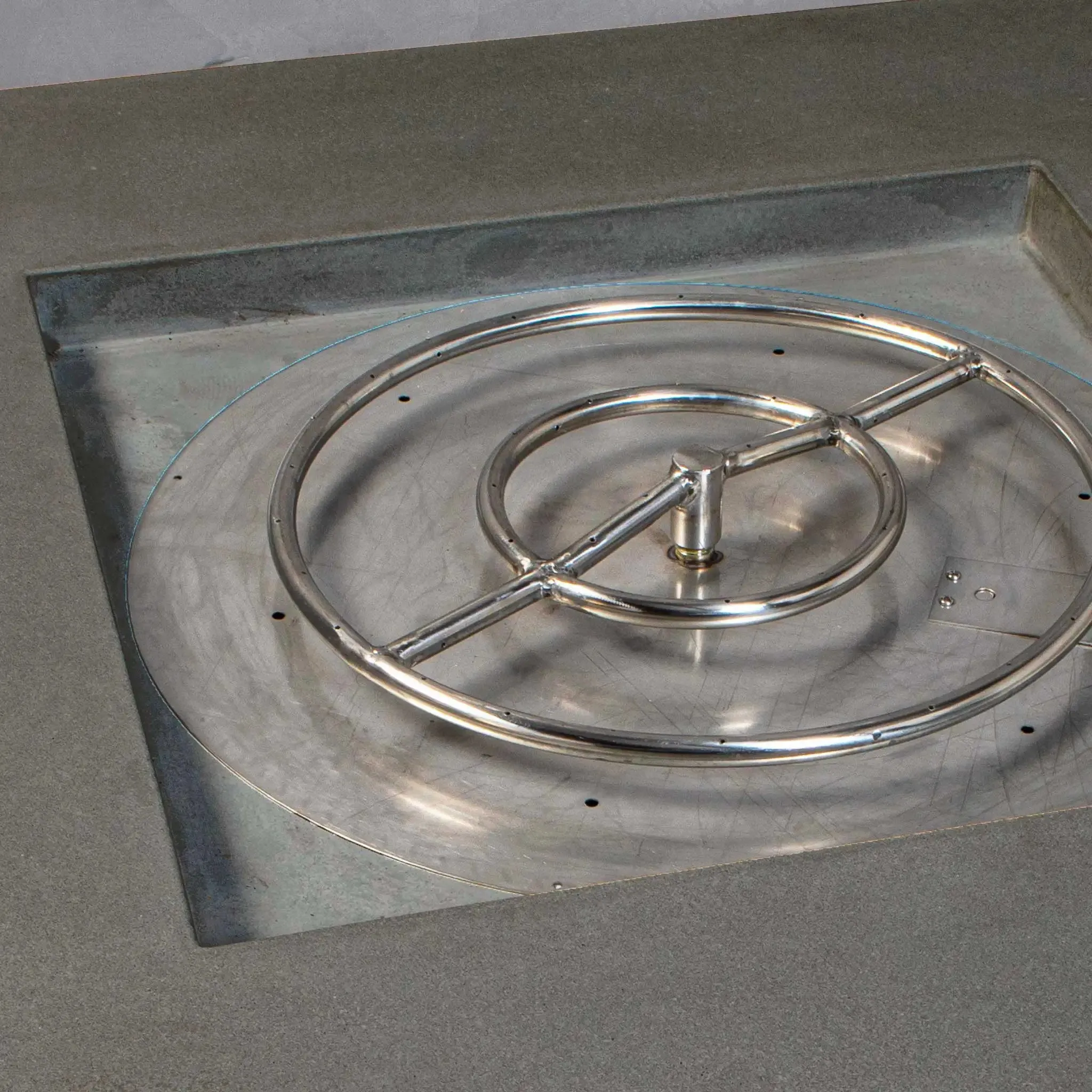 Gravity 45" W Brown Square Concrete CSA Electronic Ignition On/Off Natural Gas Fire Pit - SD-FP-GRAV-454516-BRN-ELECCSAOO-NG by Starfire Designs