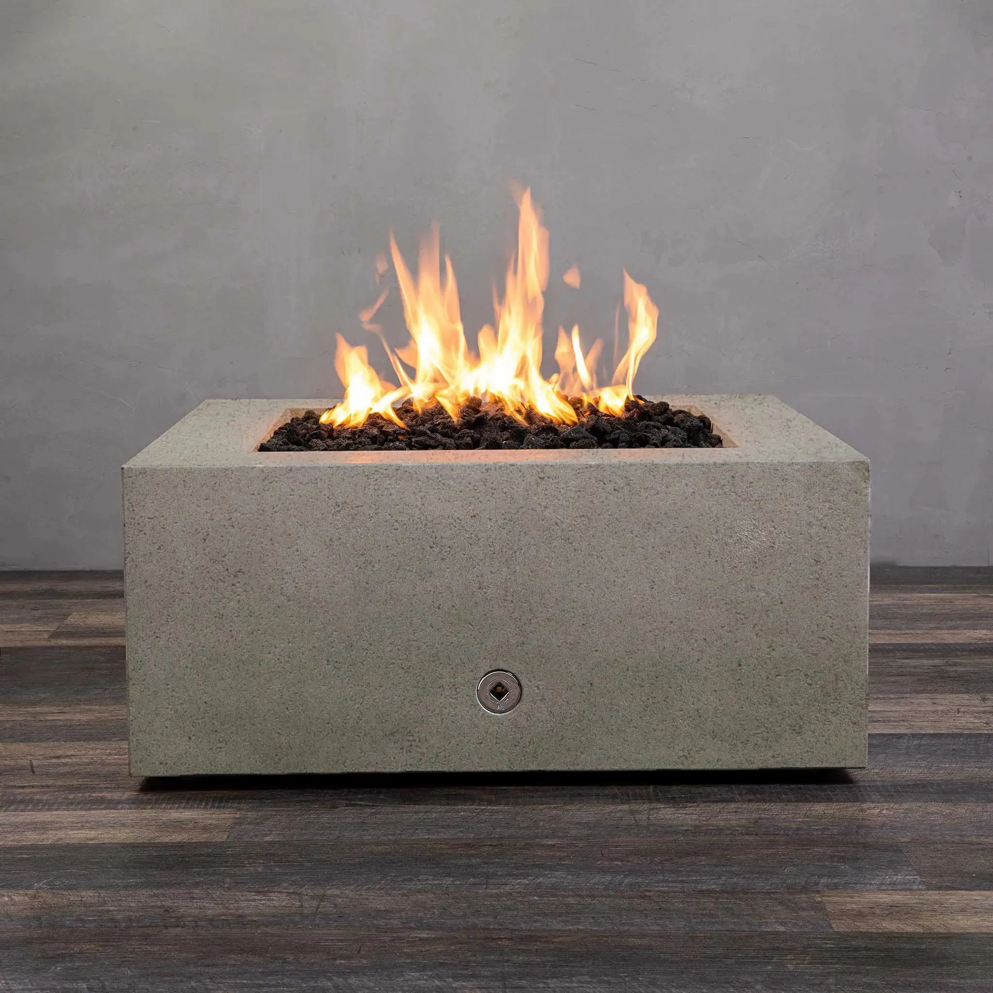 Gravity - Rustic 36" W Beige Square Concrete PowerGlow Electronic Ignition Natural Gas Fire Pit - SD-FP-TRAV-363616-BEIG-POWERGLOW-NG by Starfire Designs
