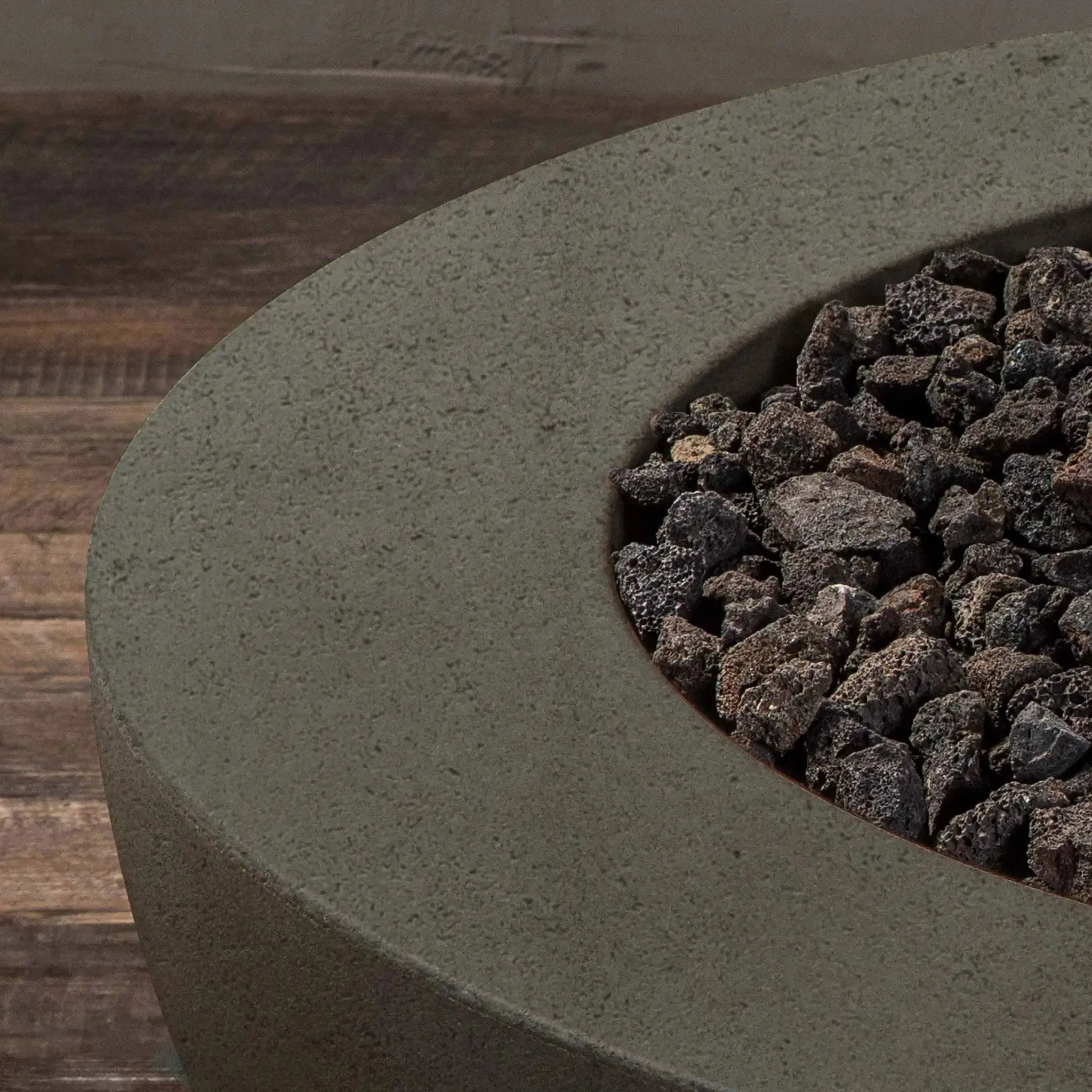 Gravity - Rustic 36" W Brown Round Concrete CSA Electronic Ignition On/Off Natural Gas Fire Pit - SD-FP-TRAV-3616-BRN-ELECCSAOO-NG by Starfire Designs