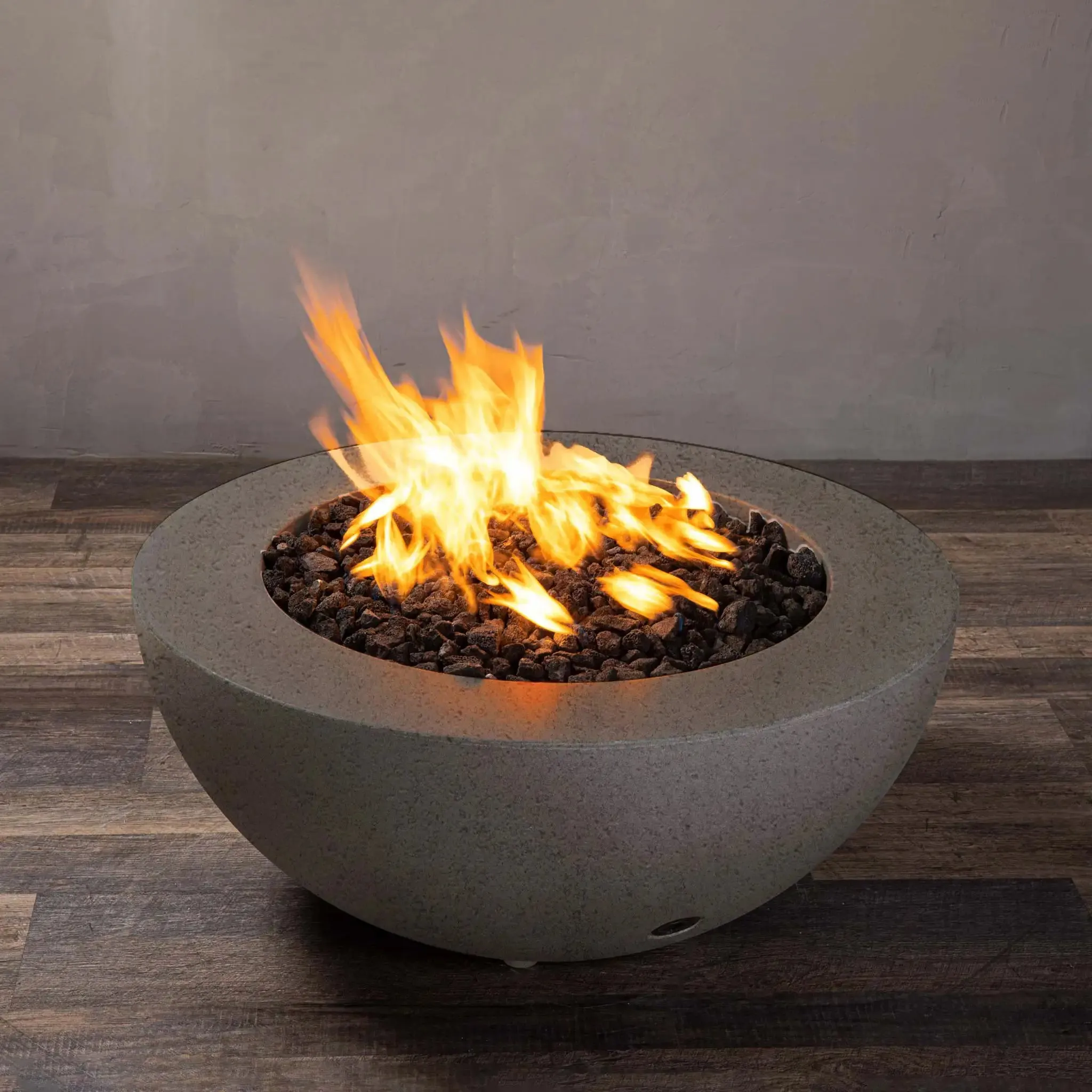 Gravity - Rustic 36" W Brown Round Concrete CSA Electronic Ignition On/Off Natural Gas Fire Pit - SD-FP-TRAV-3616-BRN-ELECCSAOO-NG by Starfire Designs