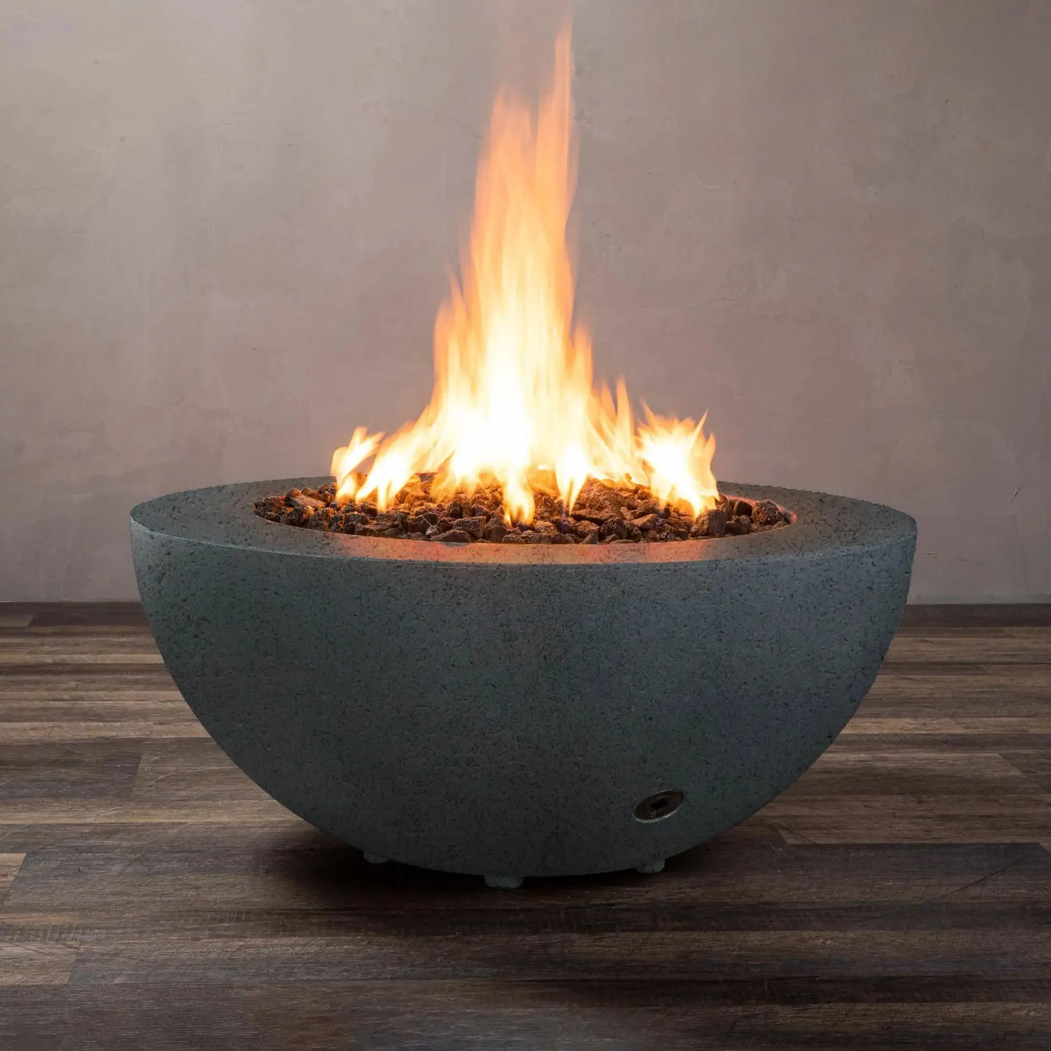 Gravity - Rustic 36" W Graphite Round Concrete Match Lit Natural Gas Fire Pit - SD-FP-TRAV-3616-GRPH-ML by Starfire Designs