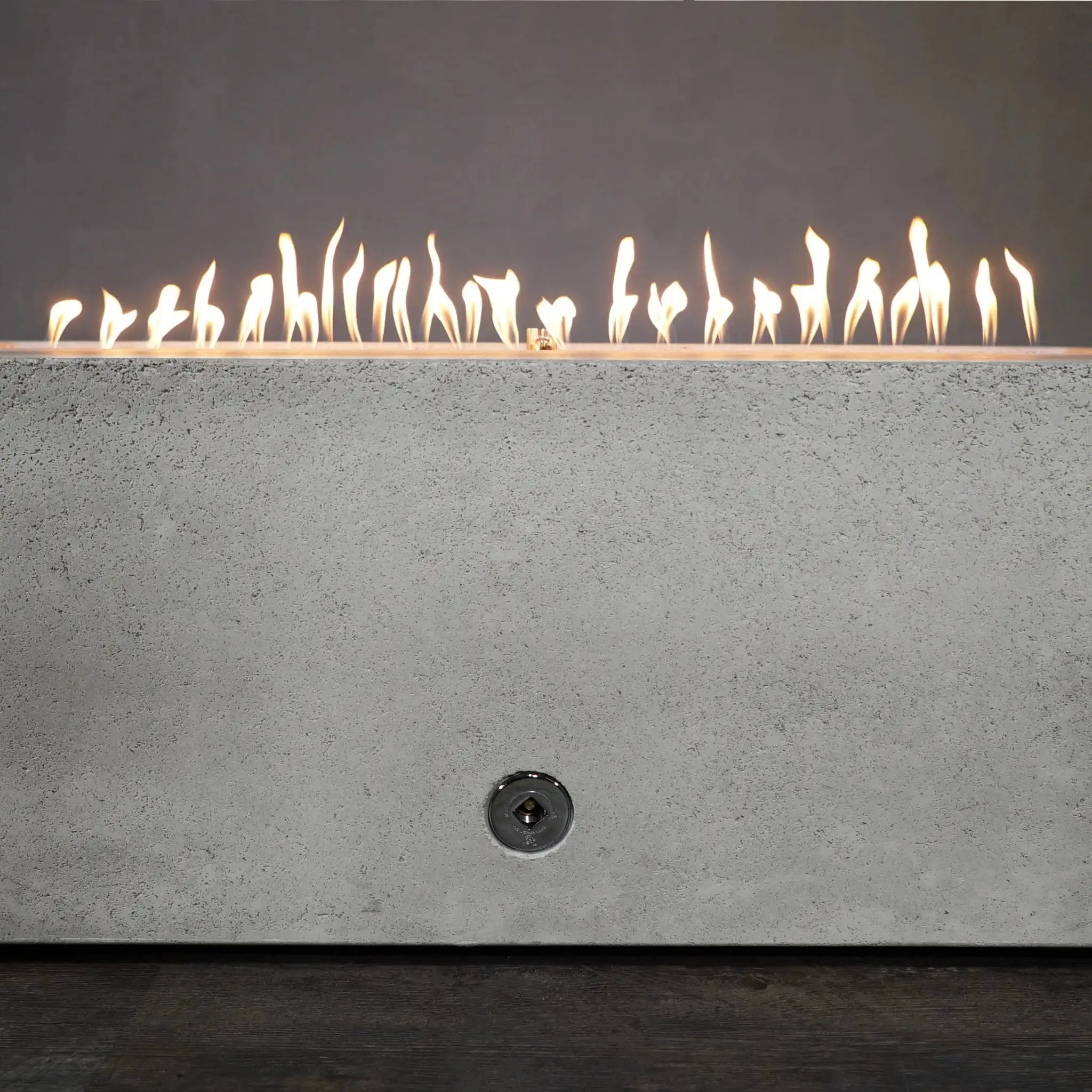 Gravity - Rustic 60" W x 32" L White Rectangle Concrete CSA Electronic Ignition On/Off Propane Gas Fire Pit - SD-FP-TRAV-603216-WHT-ELECCSAOO-LP by Starfire Designs