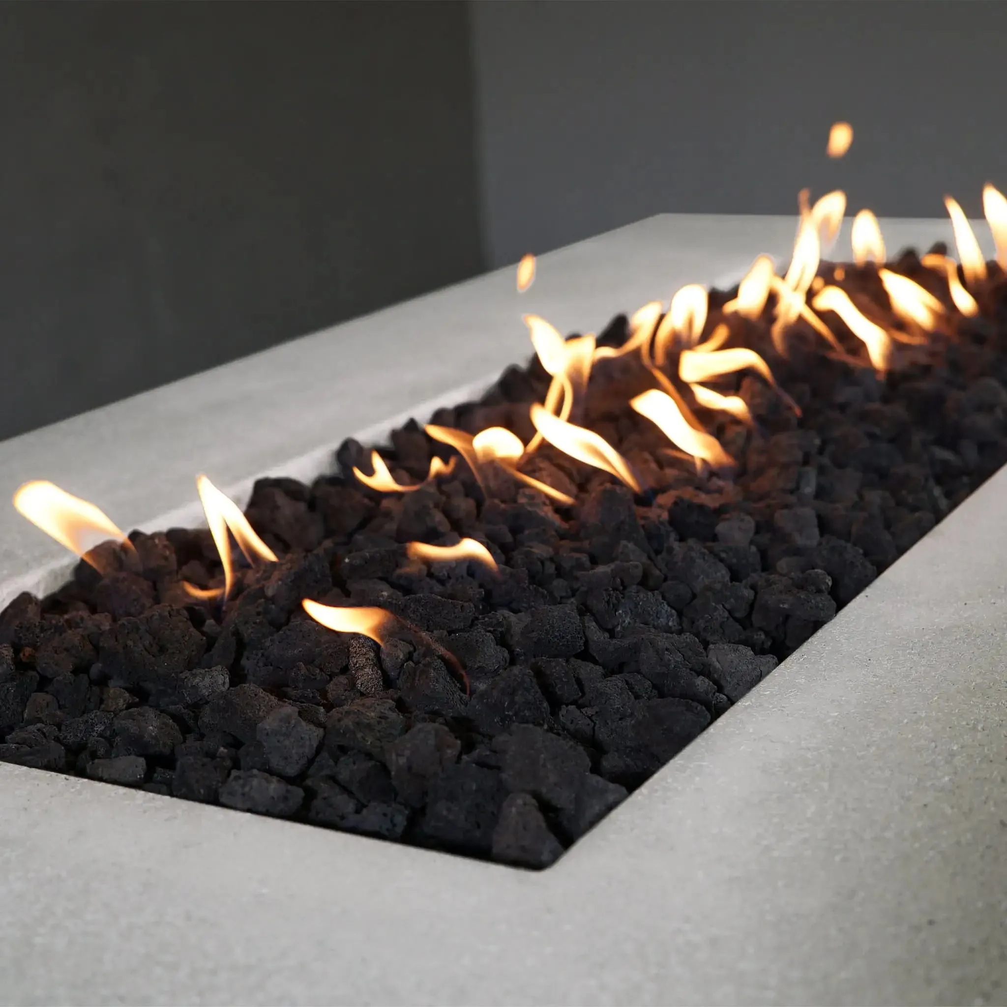 Gravity - Rustic 60" W x 32" L White Rectangle Concrete CSA Electronic Ignition On/Off Propane Gas Fire Pit - SD-FP-TRAV-603216-WHT-ELECCSAOO-LP by Starfire Designs