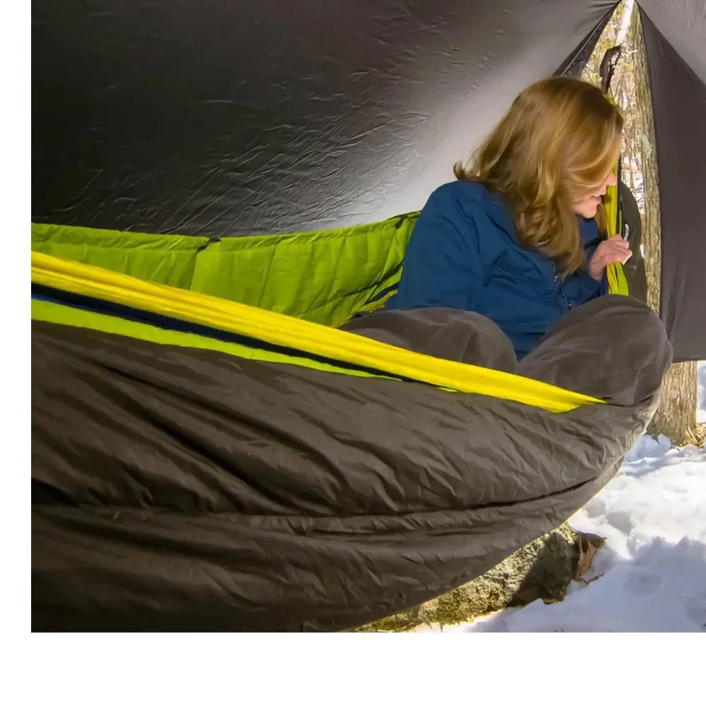HOUSEFLY RAIN TARP