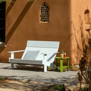 Lollygagger Sofa