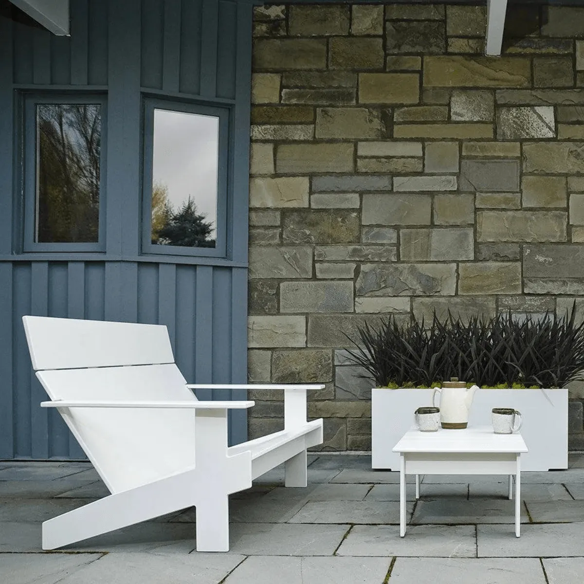 Lollygagger Sofa