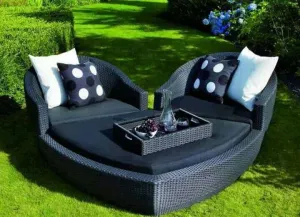 Rattan Heart Shaped Love Day Bed